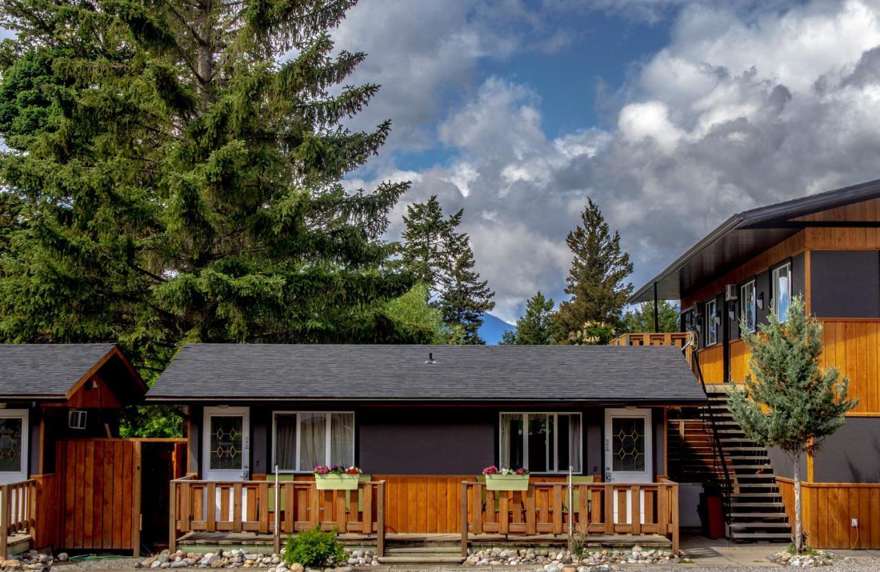 Piccadilly Motel Radium Hot Springs Exterior foto